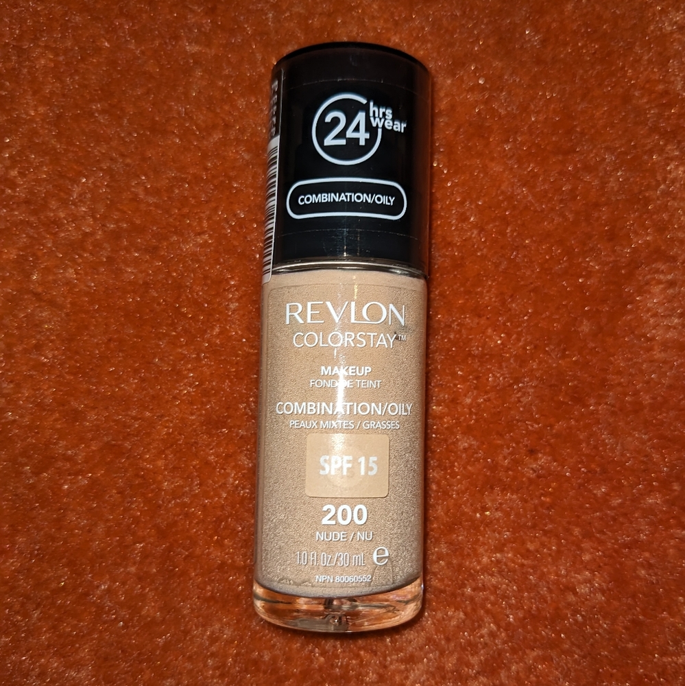 Revlon ColorStay - Combination/Oily Skin - Nude (200)